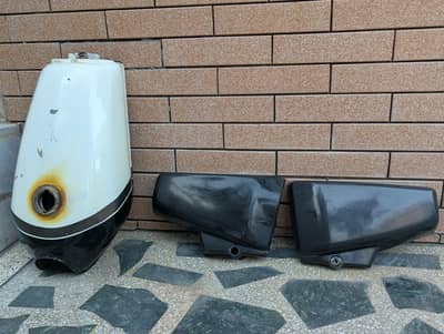Honda 125 down model fuel tank