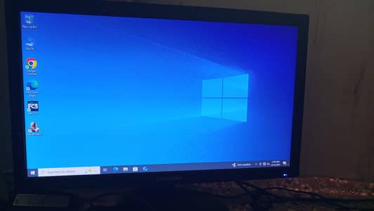 Samsung 19” LED Monitor with Original Adapter