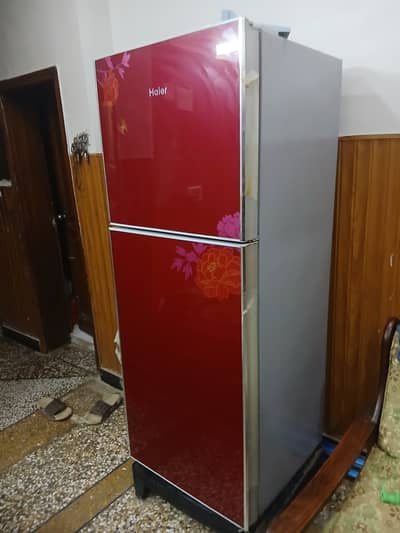 Haier HRF 382 model .