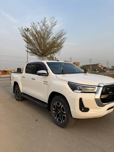Toyota Hilux Revo V 2021