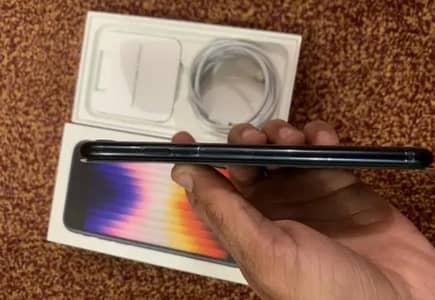 iphone SE 2022 3rd generation 64 gb jv