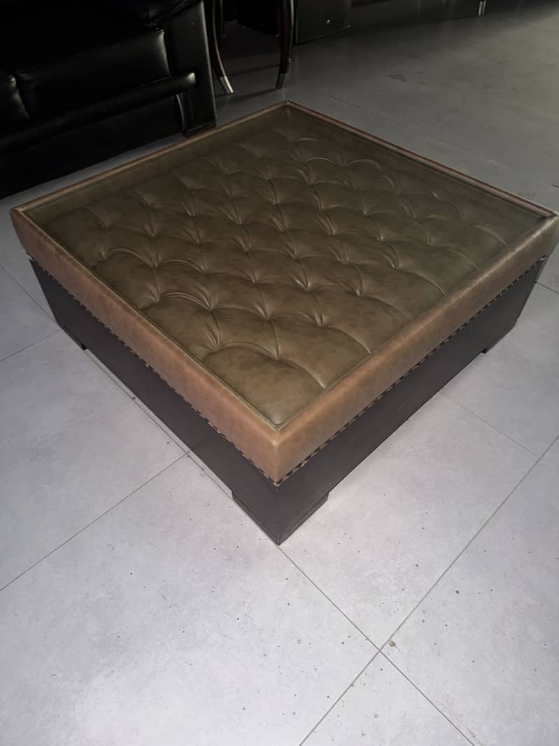 Almost new centre table 0