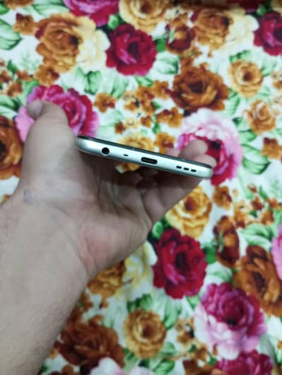 Phone For sale Bhai Oppo a16