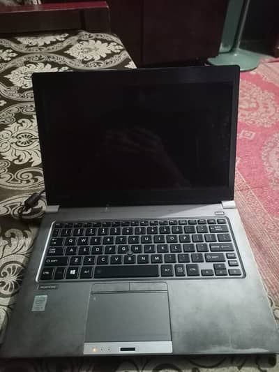 Toshiba Portege Z30 | 4th Gen Core i5 | 4GB RAM | 128GB SSD | Slim 14T