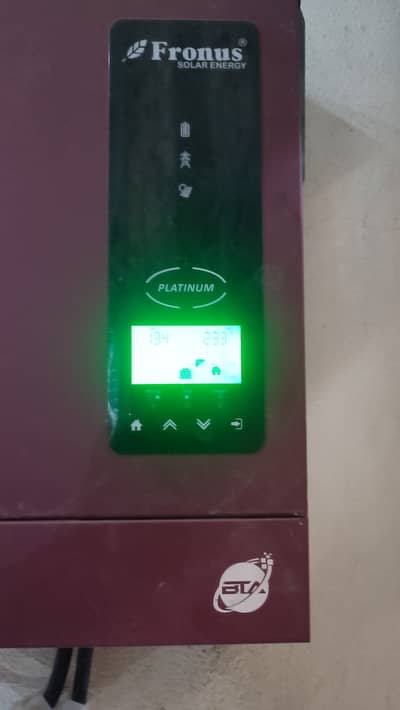 Frunus 2200pv 1620 wat ups and inverter single battery 12volt