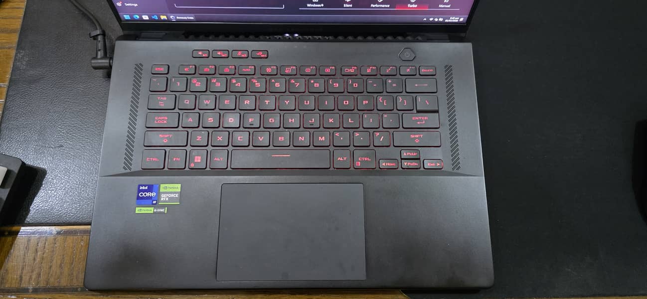 ASUS ROG Zephyrus M16 (RTX 4070) - Laptops - 1111906225