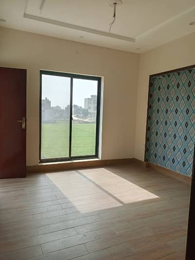 4 MARLA LIKE BRAND NEW LOWER PORTION AVAILABLE FOR RENT IN HIGH COURT SOCIETY PHASE 2 COLLEGE ROAD LAHORE .