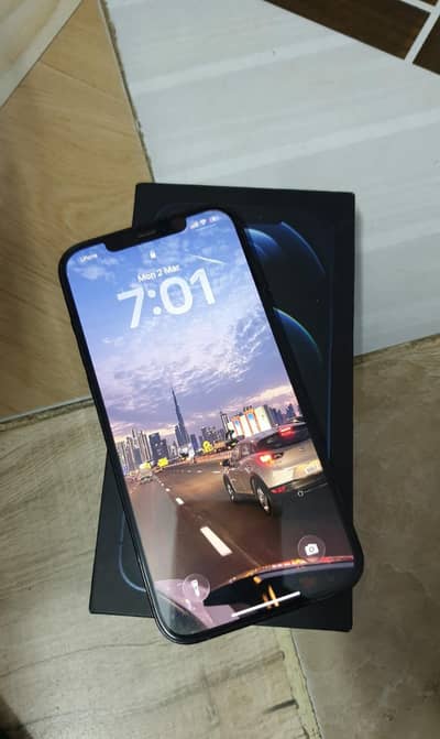 iphone 12 Pro Max 256GB, with box, 10/10 Condition