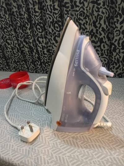 Philips Original Steam Iron in very good condition
