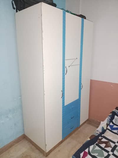 Used Almari for Sell 9/10 Condition