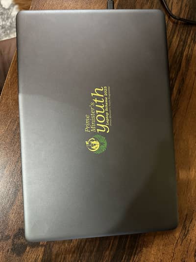 Boxpack Amd ryzen 5 7430U 8gb ram 256gb hard 10/10