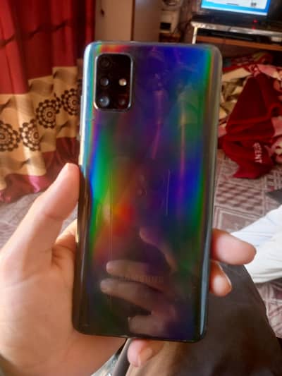 Samsung A 51 ka pannel chye h Kisi k pas ho to btao