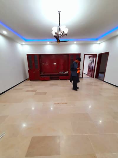 14 Marla Separate Gate Lower Portion With 3 Car Parking And All Facilities G-13/4