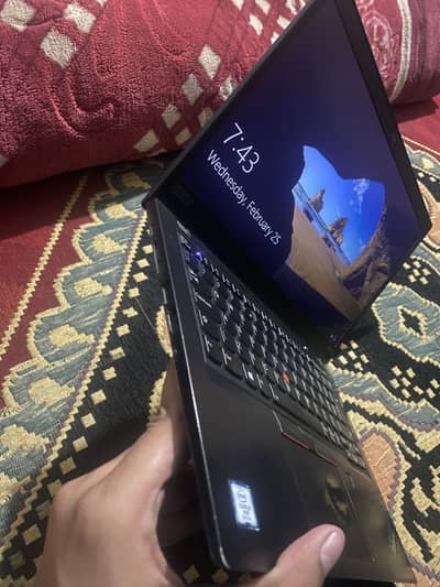 I5 8Th Generation Touch Display 16GB RAM 256 SSD