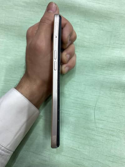 oppo f21 pro with box