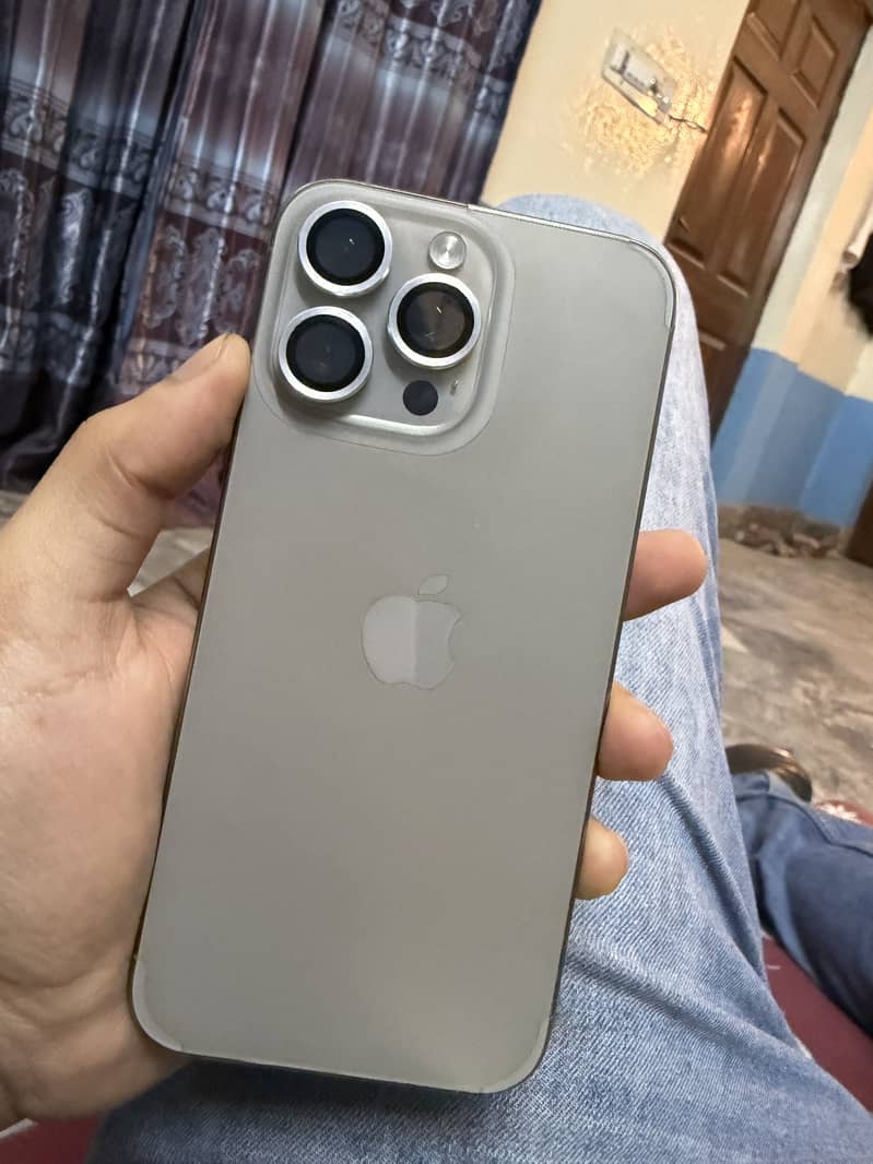 Iphone 15pro Max 2