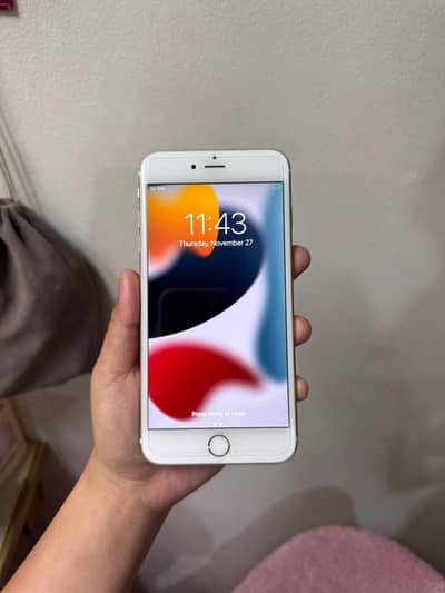 iphone 7 plus 128 GB my WhatsApp number 0325 5503411