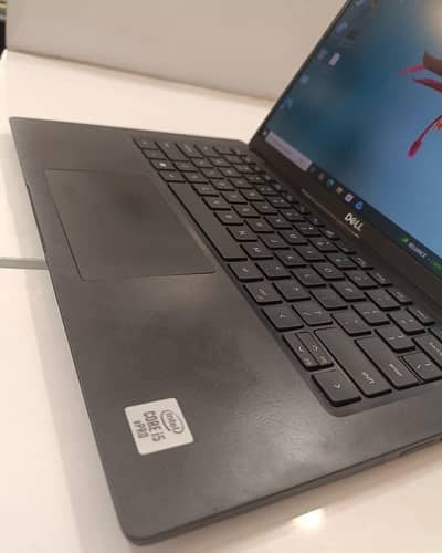 Dell 7410 - Core i5- 10thGen 16GB + 256GB