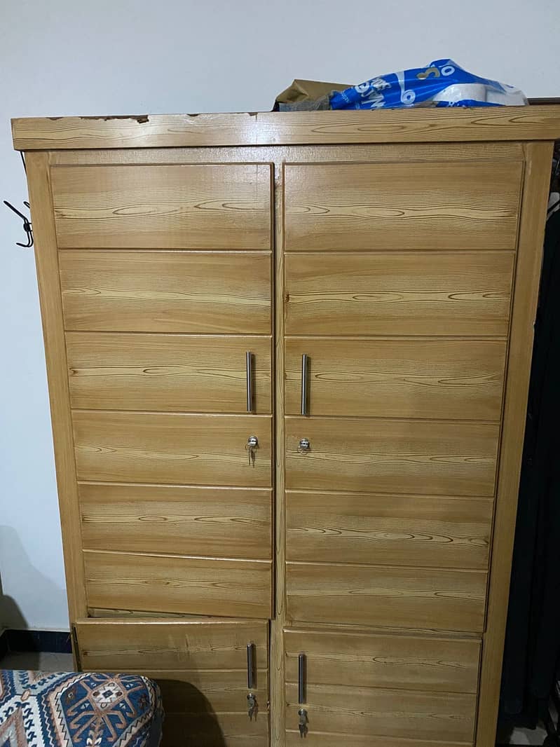 wardrobe almari 0