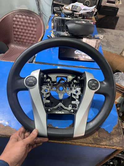 aqua Prius steering available