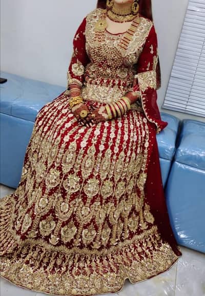 bridal lehnga & jewelry