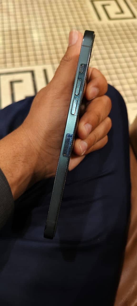 iPhone 12 Pro max jv 1