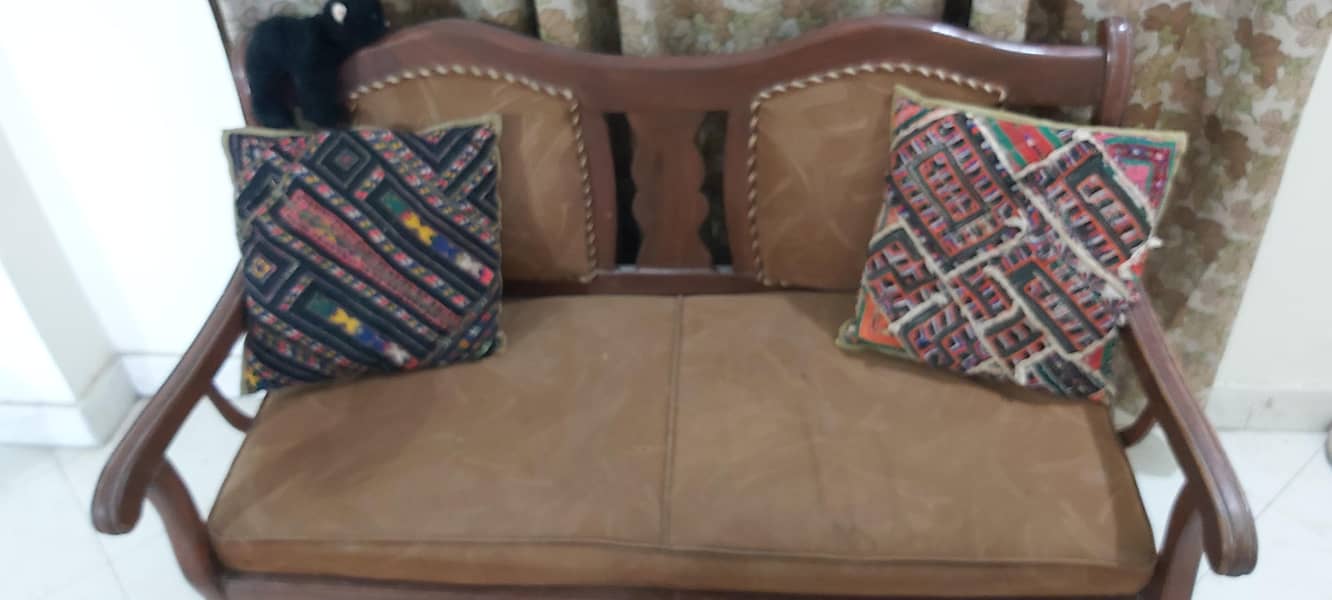 EXCELLENT CONDITION TWO SEATER SOFA 2