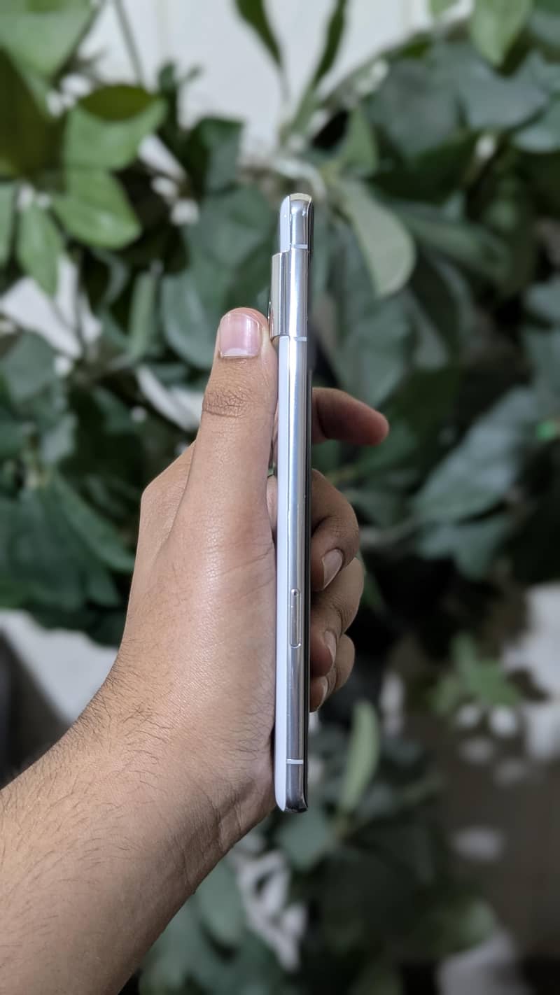 Google pixel 7 pro 4