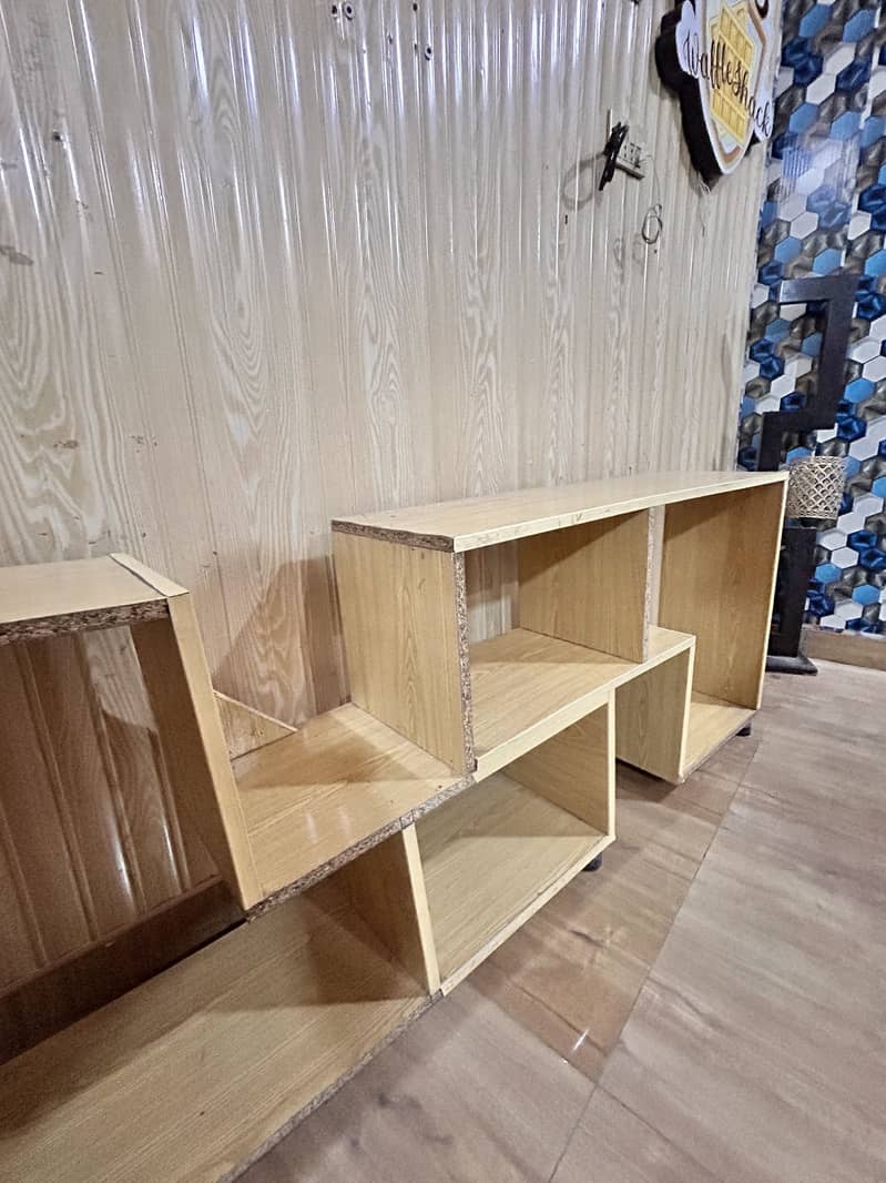 Tv Table / tv rack 1