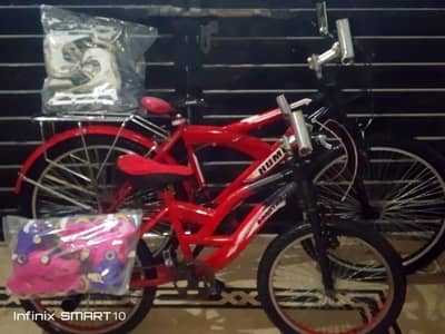 2 CYCLE WITH 2 SCATES SHOES BEST CONDITIONS