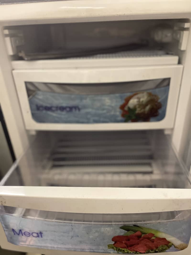 Dawlance defreezer 2