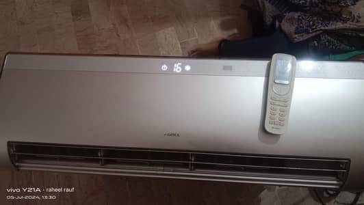 gree 1 ton DC inverter original ha kabe koi km nh karwaya  03173739995