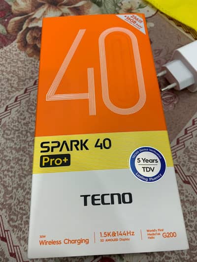 Tecno spark 40 pro+