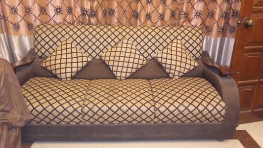 5 seater sofa set.