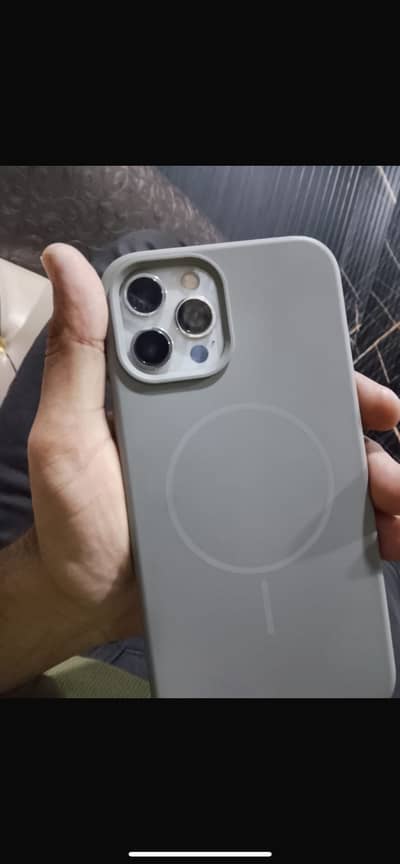 12pro max 256 gb jv white colour 92 bettery health only bk glass break