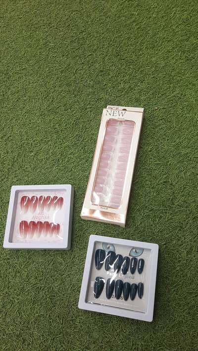 Need 1 girl job available