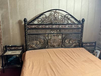 Iron 10/10 Bed set