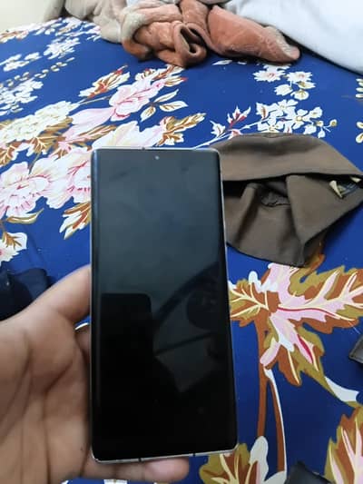 sharp Aquos R6 panel