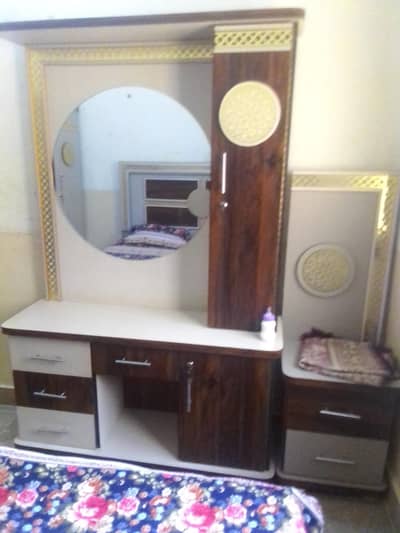 complete bedroom set urgent for sale