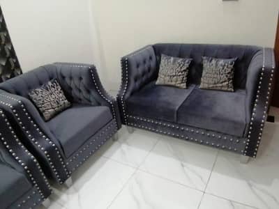 5 seater Sofa set in excellent condition