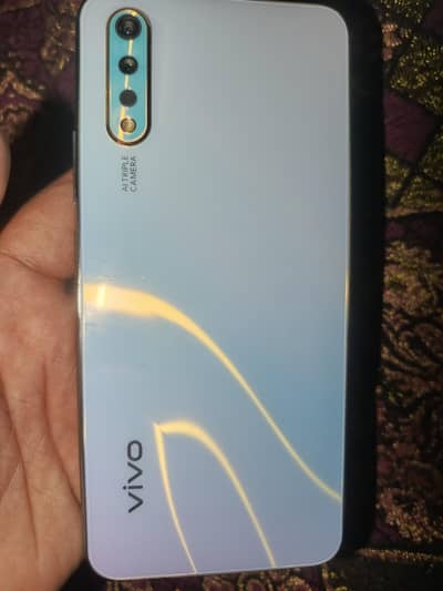 no box charge h Sath sale Karna h jiss bahi ko chaye 03399988607 i