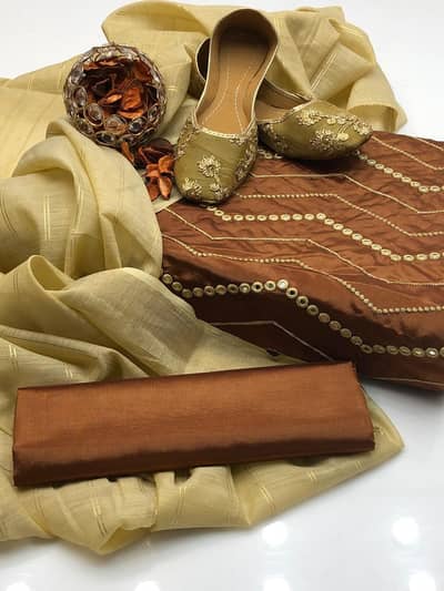 beautiful female dresses for Eid on 40 percent discount