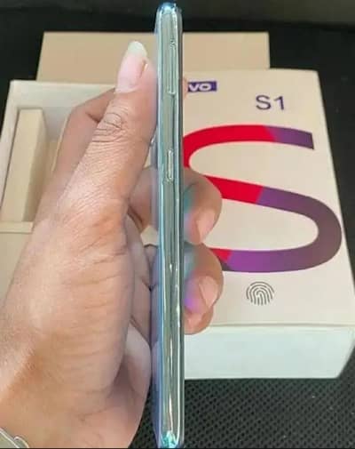 Vivo s1 4ram 128 only WhatsApp number 03361574901