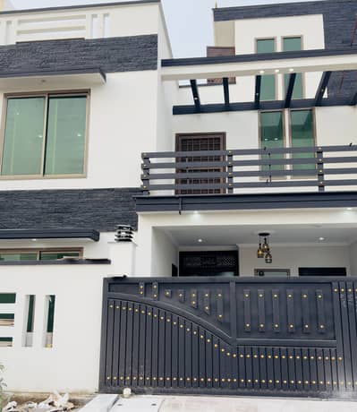 Luxury 07 Marla Double Road Designer House For Sale In B17