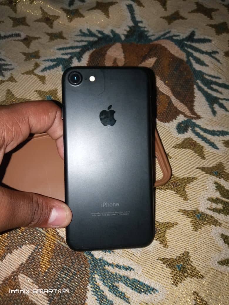 iPhone 7 0
