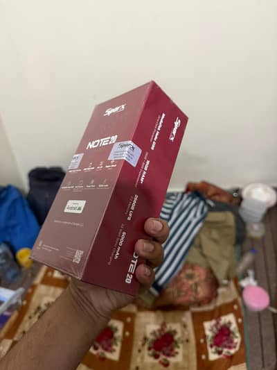 Sparx Note 20 Sealed Box 8/256