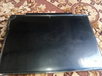 DELL LAPTOP 4th Gen __ FRESH CONDITION ___ LITTLE BIT USE FIXED PRICE