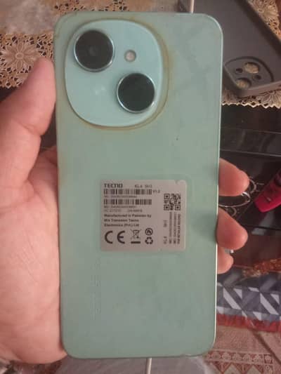 tecno spark go-1 4-64