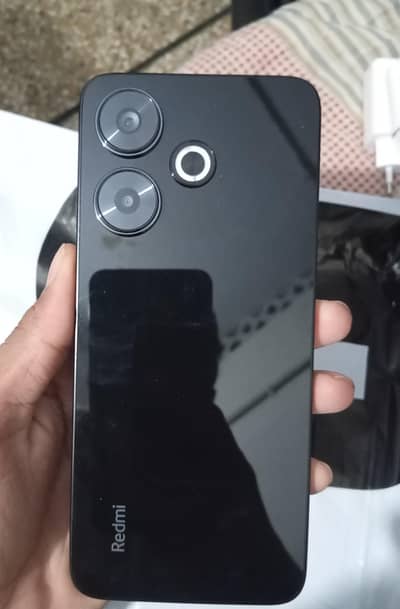 remi 13 8/128 2 mnth use 10/10 full box