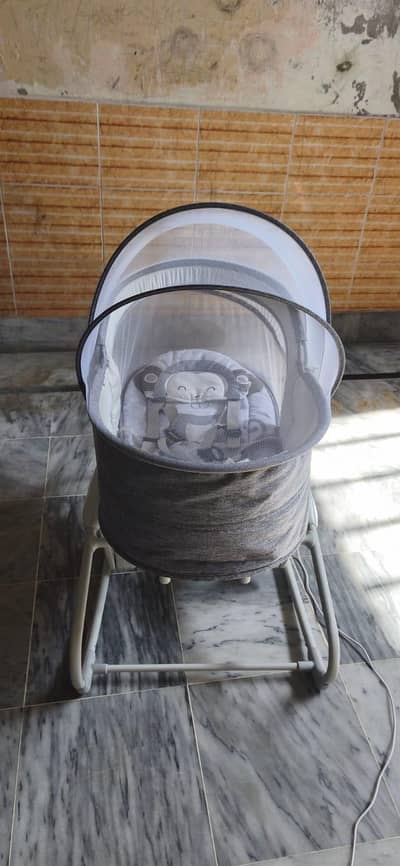 Mastela 4 in 1 Swing